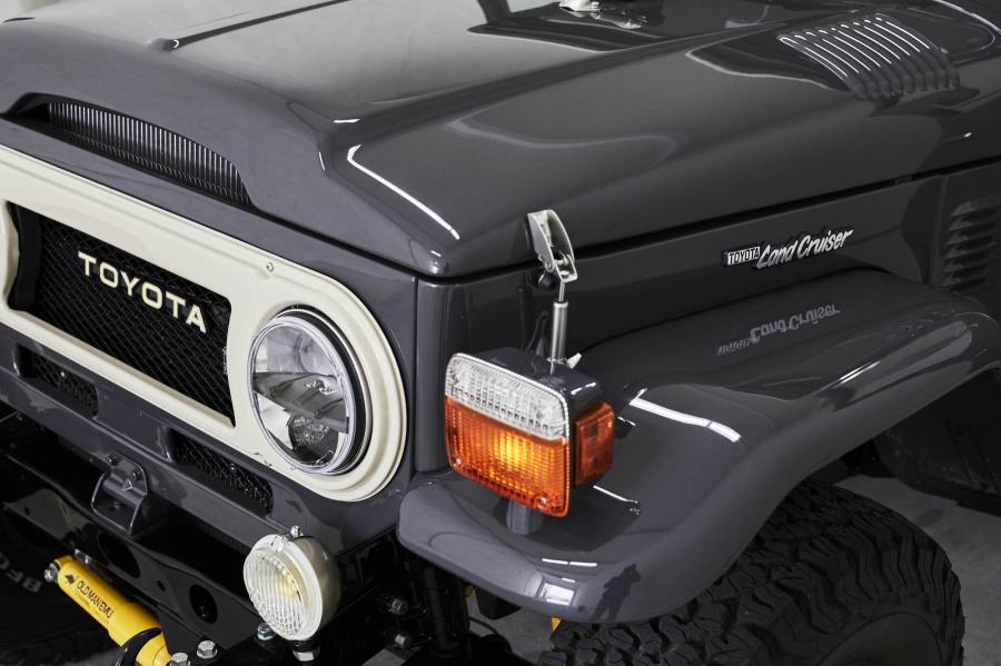 Детали экстерьера Toyota Land Cruiser Todd Snyder Edition (FJ43, 52930) 2020 года  (фото 10 из 58)